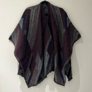 Aritzia Talula Shawl
